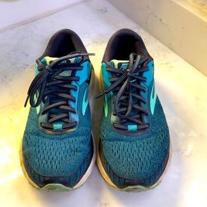 Brooks GTS Running Shoes